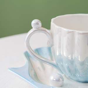 Tasse à café en céramique de luxe européenne de 240 ml, design coquille, tasse à thé de l'après-midi, emballage en boîte cadeau colorée, idéale pour les affaires - Product Image 4