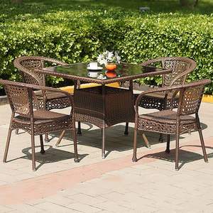 Haute qualité extérieur jardin patio Restaurant salle à manger meubles en rotin <span class=keywords><strong>Table</strong></span> et chaise 4 <span class=keywords><strong>personnes</strong></span> siège Pe rotin meubles d'extérieur - Product Image 1