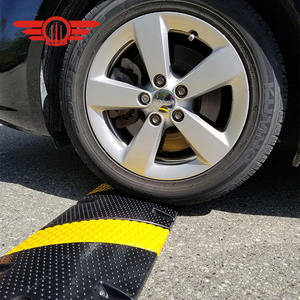 Rampa de Barrera de Alta Calidad, Rampas de Goma Reciclada, Barrera Luminosa, Reductor de Velocidad con Luces - Product Image 3