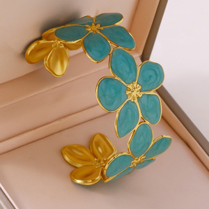 Bracciale a Forma di Fiore con Gocce d'Olio alla Moda per Signore, Bracciale in Acciaio Inossidabile Non Sbiadente, Vendita all'Ingrosso - Product Image 2