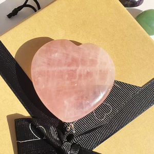 Vente en gros de pierres de cristal de guérison spirituelle naturelle, pierres roulées, sculptures de cœur en quartz rose, bracelet, ensemble d'artisanat en cristal - Product Image 6