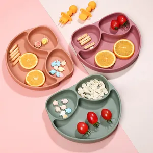 Vendita calda Set di alimentazione antiscivolo Logo personalizzato stoviglie in Silicone piatto per l'alimentazione della rana piatto di aspirazione per bambini