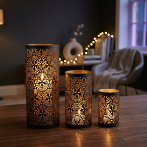 Ensemble de 3 bougeoirs cylindriques en fer Sonnet Decor, faits à la main, impression numérique, motif découpé à 1 couleur, résistants à la chaleur, pour la maison - Product Image 3