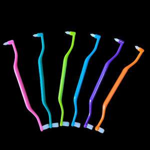 Brosse à dents interdentaire en plastique petite brosse à dents pointue <span class=keywords><strong>pour</strong></span> nettoyer l'effaceur de taches dentaires - Product Image 1