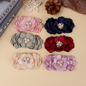 Broches en tissu de soie brillant avec fleurs 3D pour accessoires de cheveux, bijoux de mode pour femmes, mariage - Product Image 1