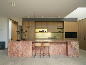 Mueble de Cocina Moderno de Roble con Puertas de Madera y Paneles de Contrachapado, Diseño Fácil de Limpiar - Product Image 1