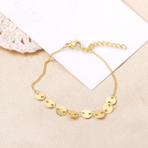 Bracelet ouvert de luxe en acier inoxydable plaqué or 18 carats avec zircon abeille - Product Image 4