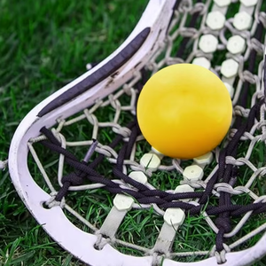 Venta al por mayor directa de fábrica comprar a granel Durable de alta calidad logotipo personalizado estándar goma masaje bola Lacrosse bola - Product Image 1
