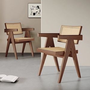 Chaise de salle à manger contemporaine en bois massif et rotin tressé avec structure en bois, style japonais Wabi-Sabi et américain, pour usage domestique - Product Image 1
