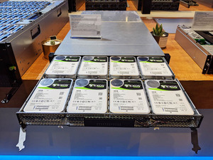 Meilleur prix Inspur Yingxin NF5266M6 Serveur en rack 2U Gold 5318H 16 Go DDR4 2 To HDD 24 baies 1300 W en stock - Product Image 6