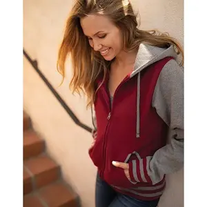 Felpa con Cappuccio Unisex Universitaria, Merchandise Personalizzato - Product Image 3