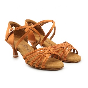 Chaussures de danse latine pour femmes fabricant d'origine semelle souple tissé sangle croisée BD danse salle de bal Jazz Salsa Bachata valse Rumba chaussures - Product Image 3