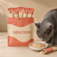 Nourriture pour chats en bâtonnets à lécher, formule personnalisée, marque privée, purée crémeuse, faible en gras, riche en protéines, sans céréales, 100% naturelle, poulet et saumon