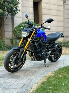 Motocicletas Deportivas de Gasolina de Segunda Mano MT-09, Categoría Sportbikes - Product Image 3