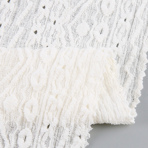 Tissu jacquard à petits pois en maille extensible avec motif ondulé, toucher doux, 5 % élasthanne, 95 % polyester, pour chemisier femme - Product Image 3