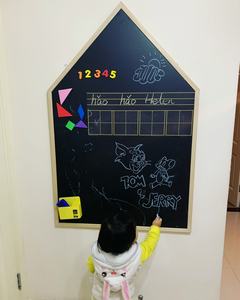 Adhesivo de pared con marco magnético de madera <span class=keywords><strong>en</strong></span> <span class=keywords><strong>pizarra</strong></span> con forma de casa para dibujo doméstico y grafiti decorativo - Product Image 2