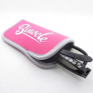 Étui souple et durable en néoprène pour lunettes de lecture et de soleil, design simple, étui portable à fermeture éclair avec protection pliable - Product Image 3