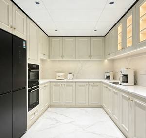 High-End Shaker-Style Solid Wood Kitchen Cabinet Luxury Custom Modular Design With Glass-Front Accents & Gold Hardware - Product Image 3