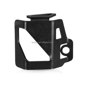 Accessori Moto, Protezione Serbatoio Liquido Freni Posteriore, Copertura Protettiva <span class=keywords><strong>SR</strong></span> <span class=keywords><strong>MAX</strong></span> <span class=keywords><strong>300</strong></span> per Aprilia <span class=keywords><strong>SR</strong></span> MAX300 2011-2016 2015 - Product Image 3