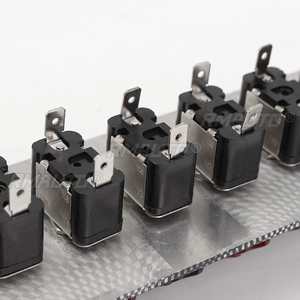 Panel de Interruptores LED de 12V para Auto, Panel de Botones con 4 LED Azules y 4 Rojos para Auto de Carreras - Product Image 6