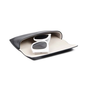 Conjunto de Estojos Premium em Couro PU Preto para Óculos de Sol, Caixas de Embalagem de Papel de Luxo e Bolsas para Óculos Personalizáveis Direto da Fábrica - Product Image 4