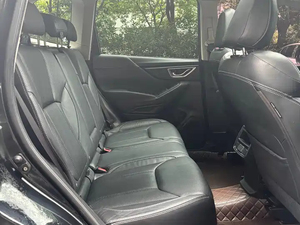 Subaru <span class=keywords><strong>Forester</strong></span> 2.0i Luxury <span class=keywords><strong>2020</strong></span> de Uso Familiar, SUV con Tracción en las Cuatro Ruedas, Capacidad Todoterreno, Informe de Inspección Completo, Techo Panorámico - Product Image 5