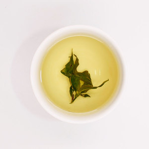 LB02 You Dun Cao中国のハーブ乾燥サバヘビ草の葉自然乾燥クリナカンサスヌタンスリーフハーブティー - Product Image 5