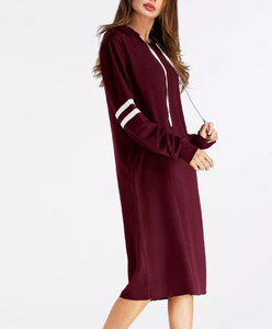 เสื้อฮู้ดผู้หญิงแบบยาวพิมพ์ลายสไตล์สตรีทสำหรับฤดูใบไม้ร่วง ระบายอากาศได้ดี มีเชือกผูก คอฮู้ดถัก สีแดง เหมาะสำหรับออกกำลังกายและสวมใส่ลำลอง - Product Image 3