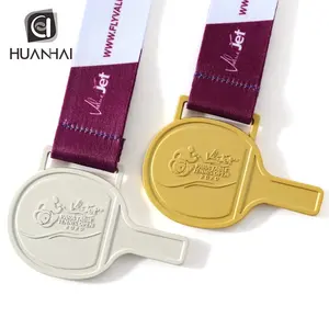 Piringan Logam Kustom Logo Perak Emas Matt Up Medali Tenis Meja Angkat Medali