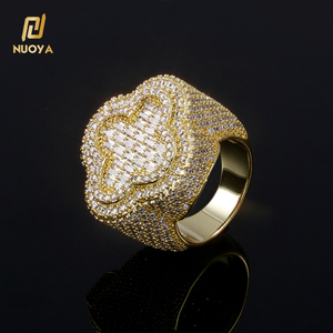 NUOYA Hip-Hop Vierblättriger Kleeblatt-<span class=keywords><strong>Ring</strong></span> mit Baguette-Schliff Zirkonia, 18K Vergoldet, Luxus-Schmuckgeschenk für Männer und Frauen - Product Image 1