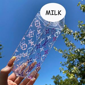 Tasse à lait carrée créative en plastique 500/1000ML, anti-fuite avec couvercle push-pull, idéale pour les célébrités d'Internet, pour les fêtes, compatible lave-vaisselle, transfrontalier - Product Image 1