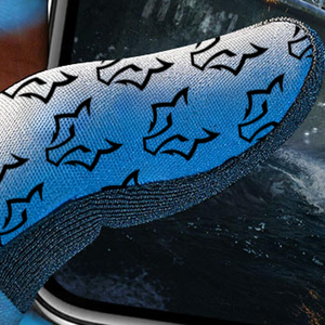 Les manchons de doigts en tissu argenté pour l'e-sport sont absorbants et offrent une sensibilité tactile, ce qui les rend idéaux pour les jeux compétitifs. - Product Image 5