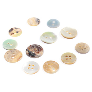 하이 퀄리티 사용자 정의 수제 진주 쉘 버튼 일본 아고야 쉘 버튼 오버 코트 재킷 캐주얼웨어 블라우스 셔츠 - Product Image 4