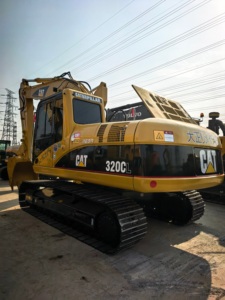 Excavatrice CAT 320CL d'occasion, performances fiables, engin lourd Cat320CL, prix avantageux en promotion. - Product Image 5
