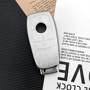 <span class=keywords><strong>Cuir</strong></span> TPU DM adapté au <span class=keywords><strong>porte</strong></span>-clés <span class=keywords><strong>mercedes</strong></span>-benz E300lC classe A classe S GLC GLE/GLA/GLS/CLS <span class=keywords><strong>porte</strong></span>-clés en alliage d'aluminium - Product Image 5