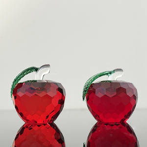 <span class=keywords><strong>Red</strong></span> Diamond Cut Crystal Apple Giấy Trọng Lượng MH-H0119 - Product Image 4