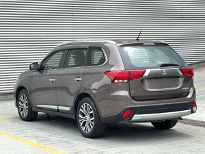 มิตซูบิชิ เอาท์แลนเดอร์ ปี 2018 เครื่องยนต์ 2.4 ลิตร ขับเคลื่อน 4 ล้อ 4WD เกียร์อัตโนมัติ CVT รถ SUV พวงมาลัยซ้าย ใช้เชื้อเพลิงเบนซิน รถครอบครัวมือสอง พร้อมส่ง - Product Image 3