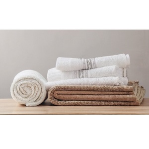 Relájese y recargue con toallas de spa de lujo Súper suaves hechas para ofrecer calidad de grado de hotel perfectas para baño Spa Sauna o cuidado del hogar - Product Image 1