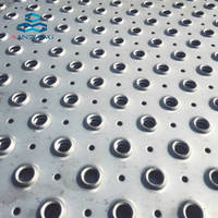Panneaux de passerelle et marches d'escalier en métal perforé, acier durable, revêtement en zinc, fournisseur chinois