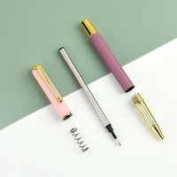 Stylo cadeau à rouleau personnalisé en métal Vente en gros de luxe Stylo à encre gel avec logo Stylos d'emballage couleur noir Vente directe en usine