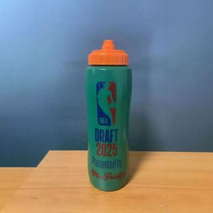Botella de Agua Deportiva para Bicicleta de Montaña, con Logotipo Personalizado, Libre de BPA, Ecológica, con Sistema de Presión para Beber Directamente - Product Image 4