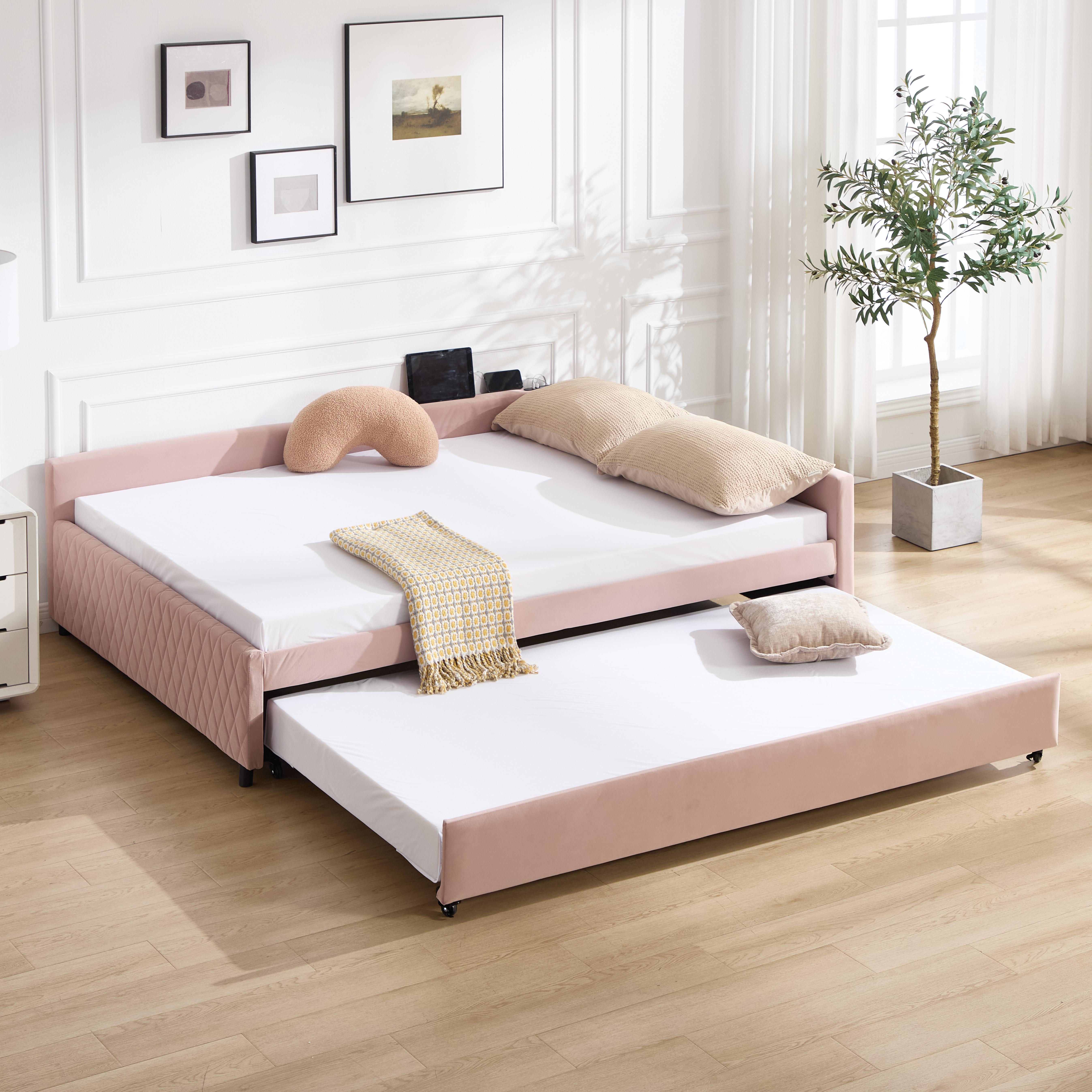 Pink + Velvet + Moden