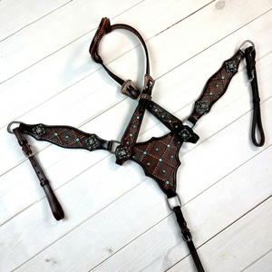 Ensemble de bride et de collier de poitrail en cuir noir de luxe pour cheval, avec conchos en cristal, rênes, équipement et accessoires pour chevaux - Product Image 1