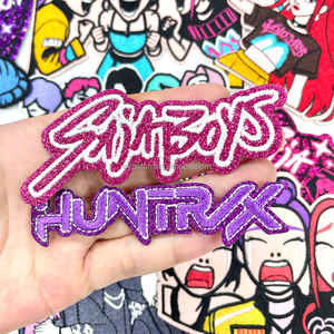 カスタムK-pop女の子スパンコール刺繍パッチ、おしゃれなグリッターアップリケ、ジャケットバッグ、DIY服の装飾 - Product Image 3