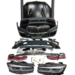El <span class=keywords><strong>BMW</strong></span> Serie 7 G12 Sedán ha sido actualizado al modelo M760li, con un exterior más dinámico y un nuevo kit de parachoques. - Product Image 5