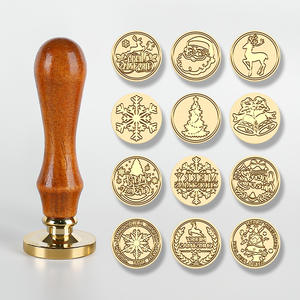 Juego de Sellos de Cera Navideños con Mango de Madera y Cabezas de Latón para Decoración, Manualidades y Regalos - Product Image 1