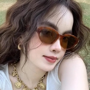 Gafas de sol tipo ojo de gato para mujer, montura completa, protección UV400, con caja, protección solar, estilo adulto - Product Image 2