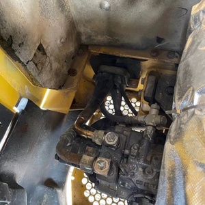 Mini-excavatrice sur chenilles Komatsu PC56 d'occasion, 90% neuve, de haute qualité - Product Image 4