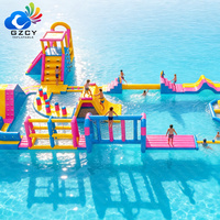 Parc aquatique gonflable modulaire coloré, jeu d'obstacles aquatiques portable pour le camping, la plage et les fêtes d'été