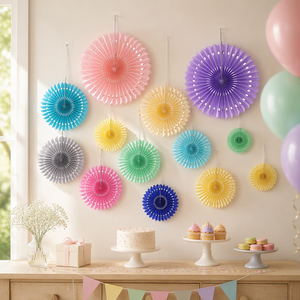 Décorations de Noël : Éventails en papier flocon de neige, boules en nid d'abeille et guirlandes suspendues - Product Image 2